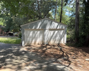 2298 Bryant Drive - Photo Thumbnail 17