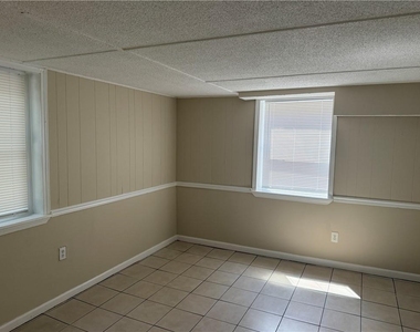 2298 Bryant Drive - Photo Thumbnail 13