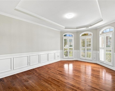 3135 Carrick Road - Photo Thumbnail 4
