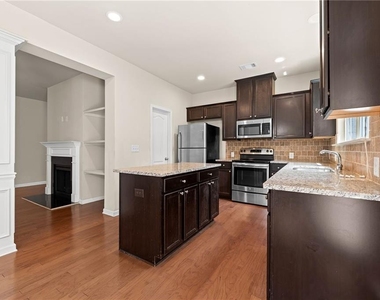 2365 Bellyard Drive - Photo Thumbnail 15