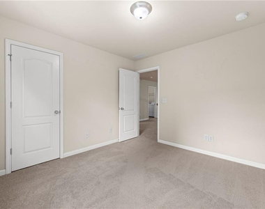 2365 Bellyard Drive - Photo Thumbnail 38