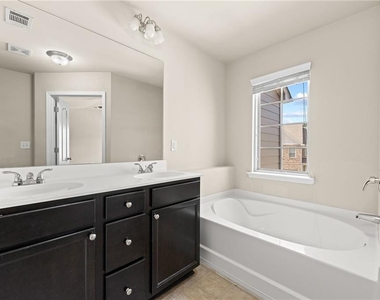 2365 Bellyard Drive - Photo Thumbnail 28