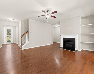 2365 Bellyard Drive - Photo Thumbnail 5