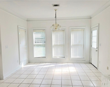 3385 Wellbrook Drive - Photo Thumbnail 3