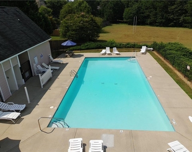3385 Wellbrook Drive - Photo Thumbnail 18