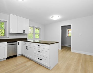 11015 S Lloyd Drive - Photo Thumbnail 4