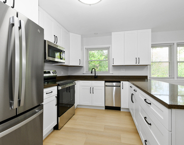 11015 S Lloyd Drive - Photo Thumbnail 6