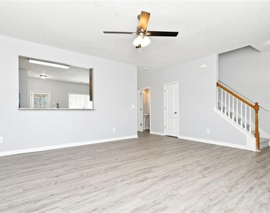 8643 Thomas Lane - Photo Thumbnail 3