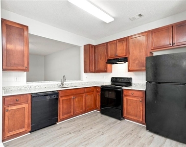 8643 Thomas Lane - Photo Thumbnail 2