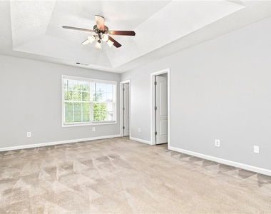 8643 Thomas Lane - Photo Thumbnail 6