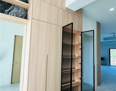 14251 Joggins Avenue - Photo Thumbnail 5