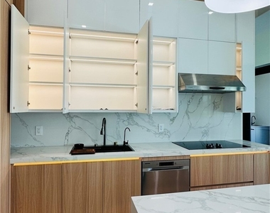 9202 Migue Circle - Photo Thumbnail 8