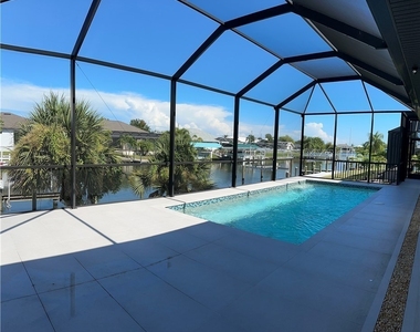 9202 Migue Circle - Photo Thumbnail 32