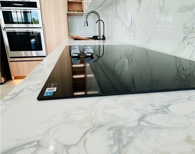 9202 Migue Circle - Photo Thumbnail 5