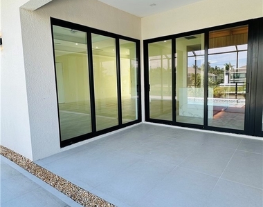 9202 Migue Circle - Photo Thumbnail 28
