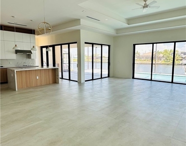 15548 Ruston Circle - Photo Thumbnail 1