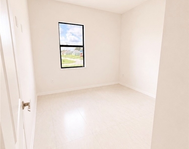 4310 15th Street Sw - Photo Thumbnail 16