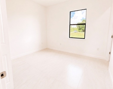 4310 15th Street Sw - Photo Thumbnail 18