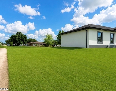 4310 15th Street Sw - Photo Thumbnail 3