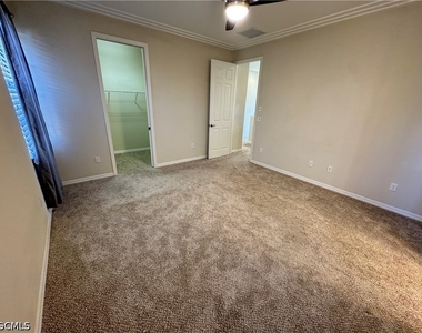 11830 Paseo Grande Boulevard - Photo Thumbnail 13