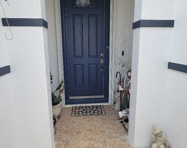 18167 Horizon View Boulevard - Photo Thumbnail 3
