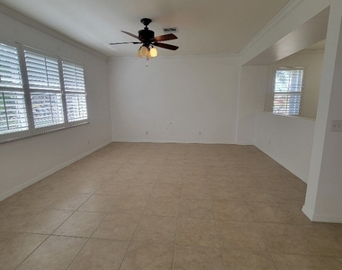 18167 Horizon View Boulevard - Photo Thumbnail 22