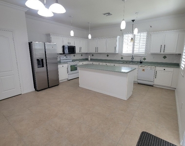 18167 Horizon View Boulevard - Photo Thumbnail 26