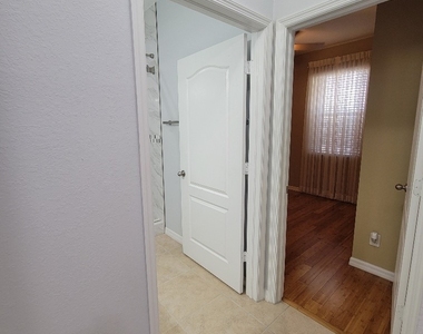 18167 Horizon View Boulevard - Photo Thumbnail 5