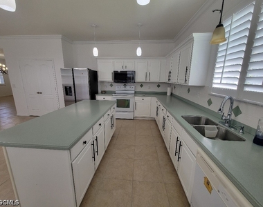 18167 Horizon View Boulevard - Photo Thumbnail 27