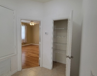 18167 Horizon View Boulevard - Photo Thumbnail 12
