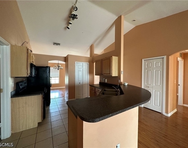 613 Nw 7th Avenue - Photo Thumbnail 10