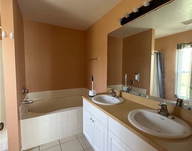 613 Nw 7th Avenue - Photo Thumbnail 13