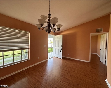 613 Nw 7th Avenue - Photo Thumbnail 2