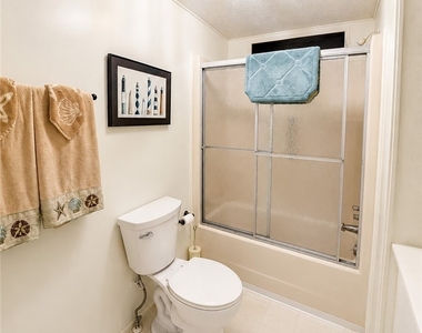 10401 Circle Pine Road - Photo Thumbnail 11