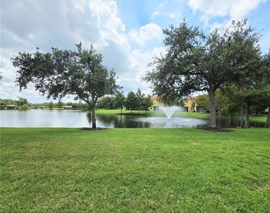 9822 Quinta Artesa Way - Photo Thumbnail 3