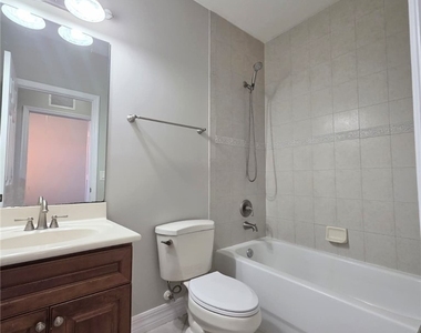 9822 Quinta Artesa Way - Photo Thumbnail 18