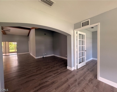 416 Sw 37th Terrace - Photo Thumbnail 5