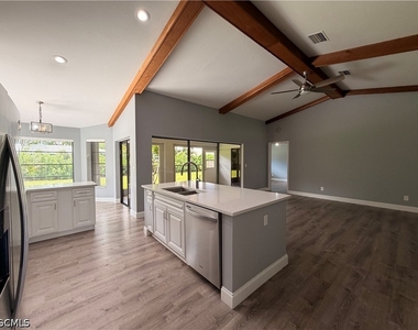 416 Sw 37th Terrace - Photo Thumbnail 13