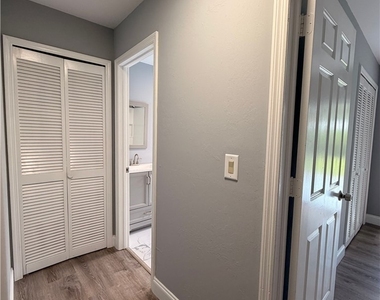 416 Sw 37th Terrace - Photo Thumbnail 19