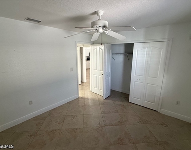 1306 Sw 35th Terrace - Photo Thumbnail 11