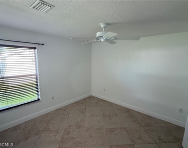 1306 Sw 35th Terrace - Photo Thumbnail 15