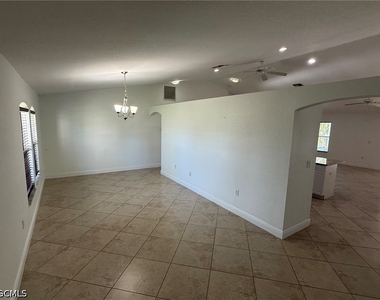 1306 Sw 35th Terrace - Photo Thumbnail 7