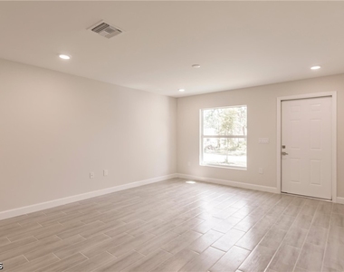 4780 15th Street Sw - Photo Thumbnail 4