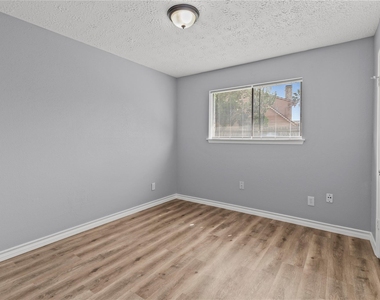 20903 Union Park Drive - Photo Thumbnail 16