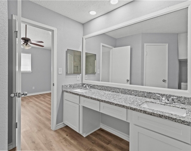 20903 Union Park Drive - Photo Thumbnail 11