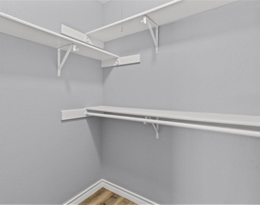 20903 Union Park Drive - Photo Thumbnail 12