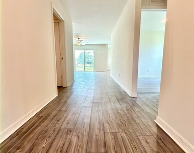 2115 Nw 24th Place - Photo Thumbnail 3