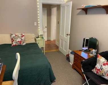 240 Sagamore - Photo Thumbnail 8