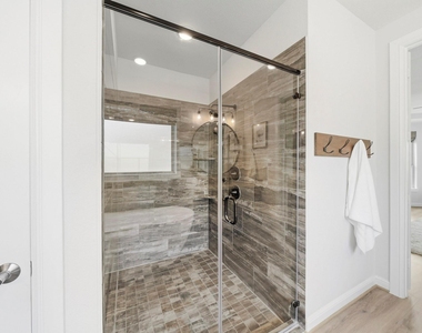 5314 Isidore Lane - Photo Thumbnail 18