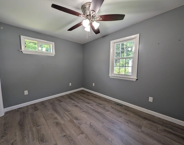 65 Perry - Photo Thumbnail 10